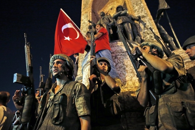 В Турции предпринята попытка военного переворота
