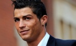 Португальский футболист Криштиану Роналду стал самым высокооплачиваемым игроком в мире